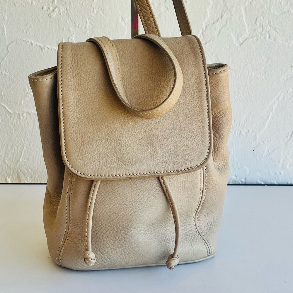 VINTAGE COACH SONOMA 4925 TAN PEBBLED LEATHER SMALL BACKPACK SHOULDER BAG - Picture 2 of 16